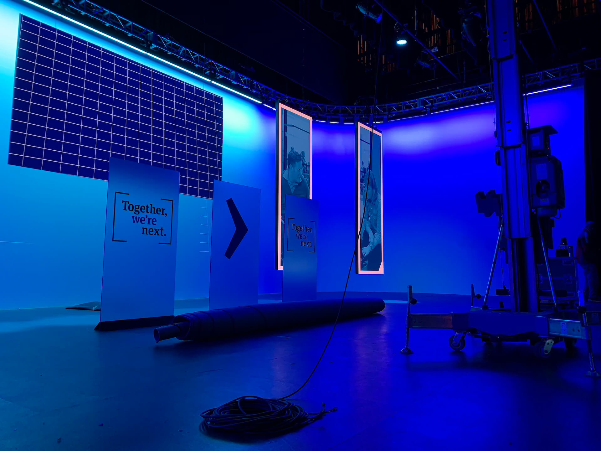 LED Wall Versus Projection: Which Fits?
